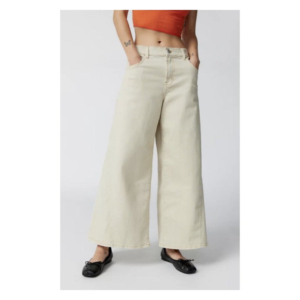 BDG Urban Outfitters High and Wide High Rise Wide Leg Jeans in Ivory
